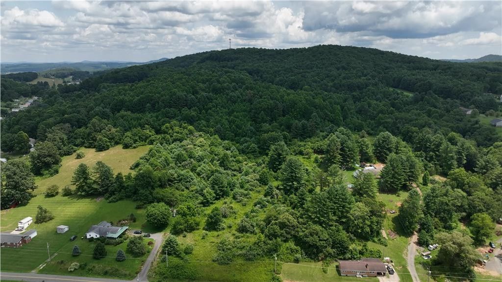 Woodlawn, Carroll County, VA Commercial Property for sale Property ID