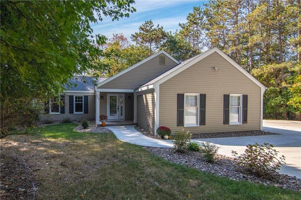 Amery, Polk County, WI Lakefront Property, Waterfront Property, House for sale Property ID