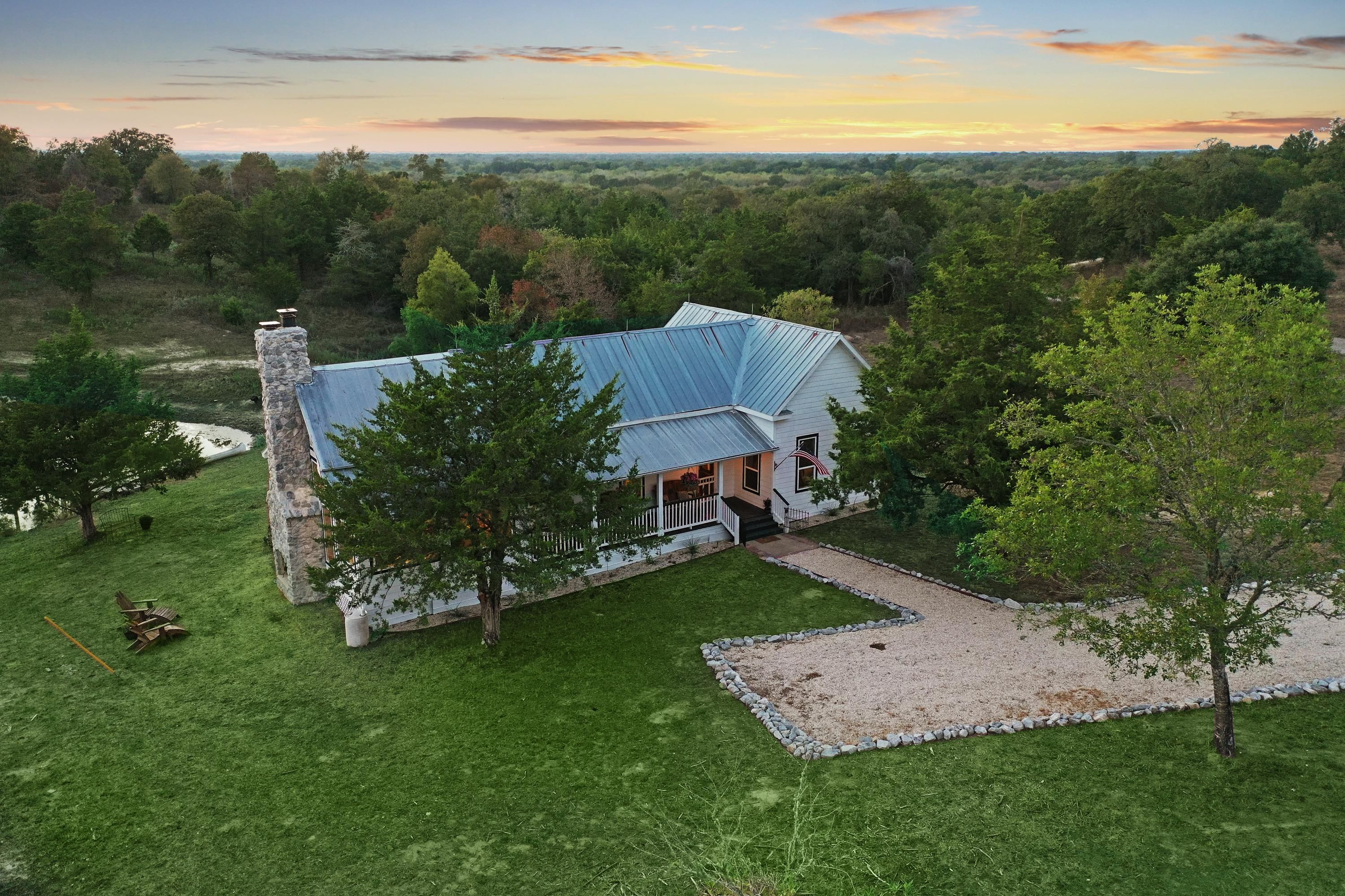 Ledbetter, Lee County, TX Recreational Property, Horse Property, House
