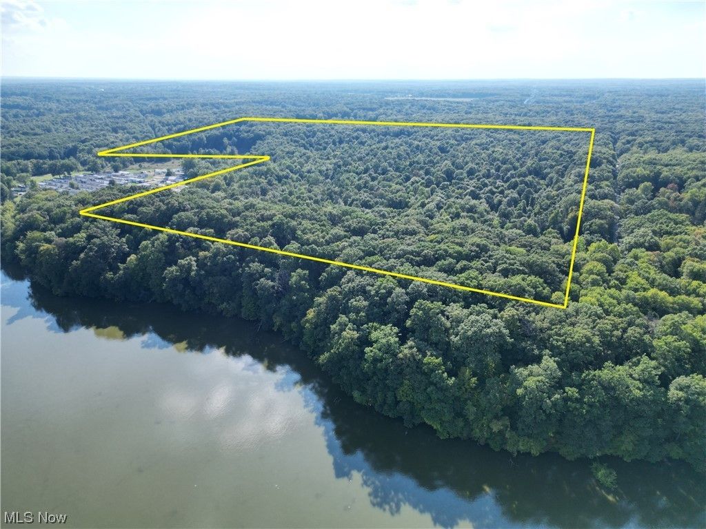 Lake Milton, Mahoning County, OH Undeveloped Land, Lakefront Property