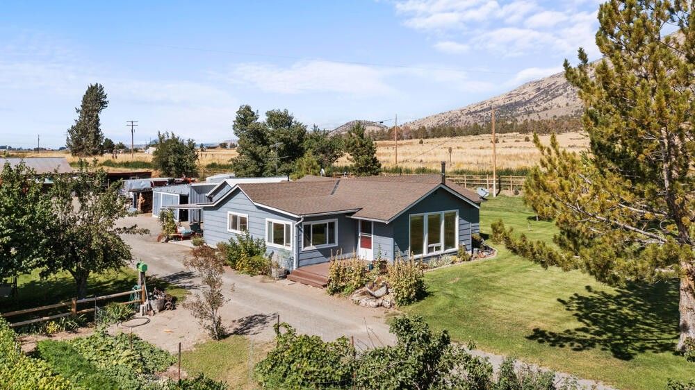 Klamath Falls, Klamath County, OR Farms and Ranches, House for sale