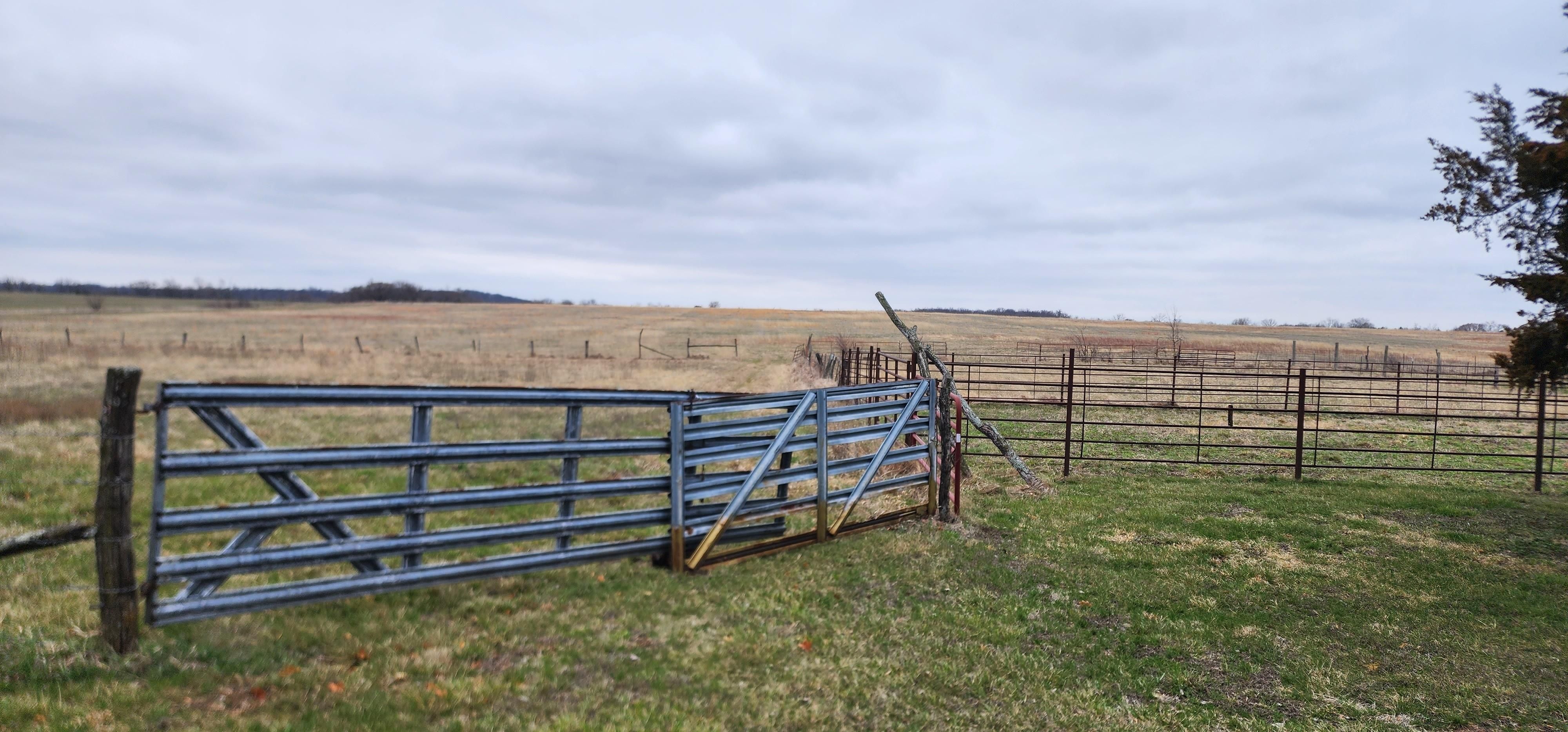 Overbrook, Douglas County, KS Farms and Ranches for sale Property ID