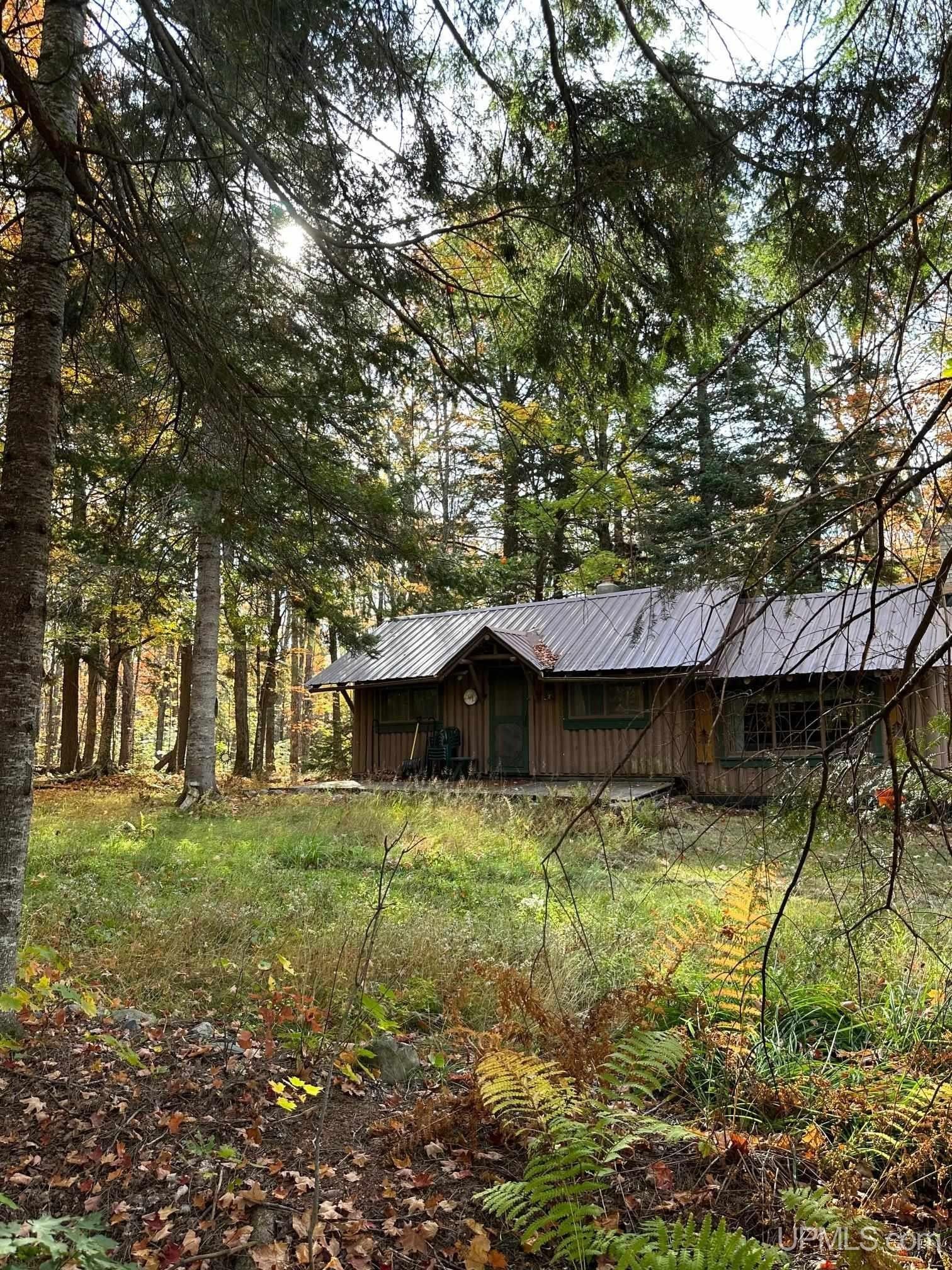 Iron River, Iron County, MI House for sale Property ID 417866646