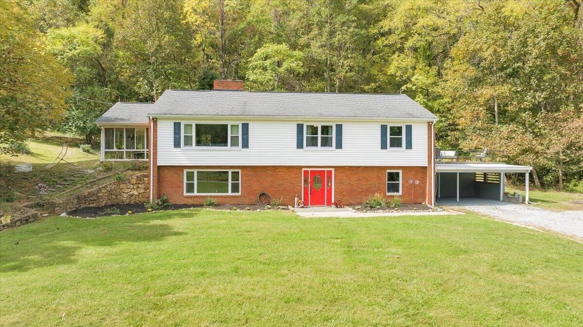 Roanoke, Botetourt County, VA House for sale Property ID 417891935