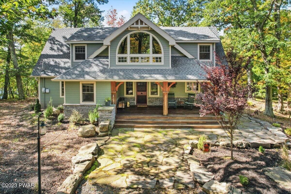 Hawley, Wayne County, PA Lakefront Property, Waterfront Property, House