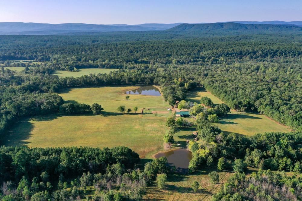 Mena, Scott County, AR Recreational Property, Hunting Property, House for sale Property ID