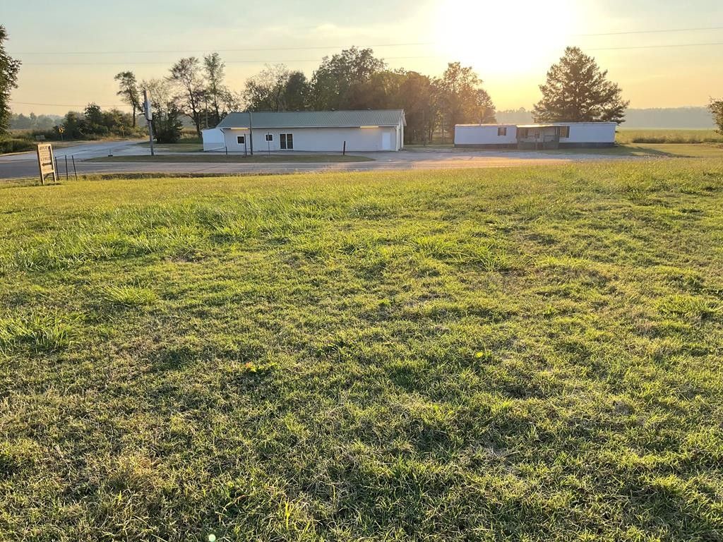 Camden, Benton County, TN Commercial Property, House for sale Property