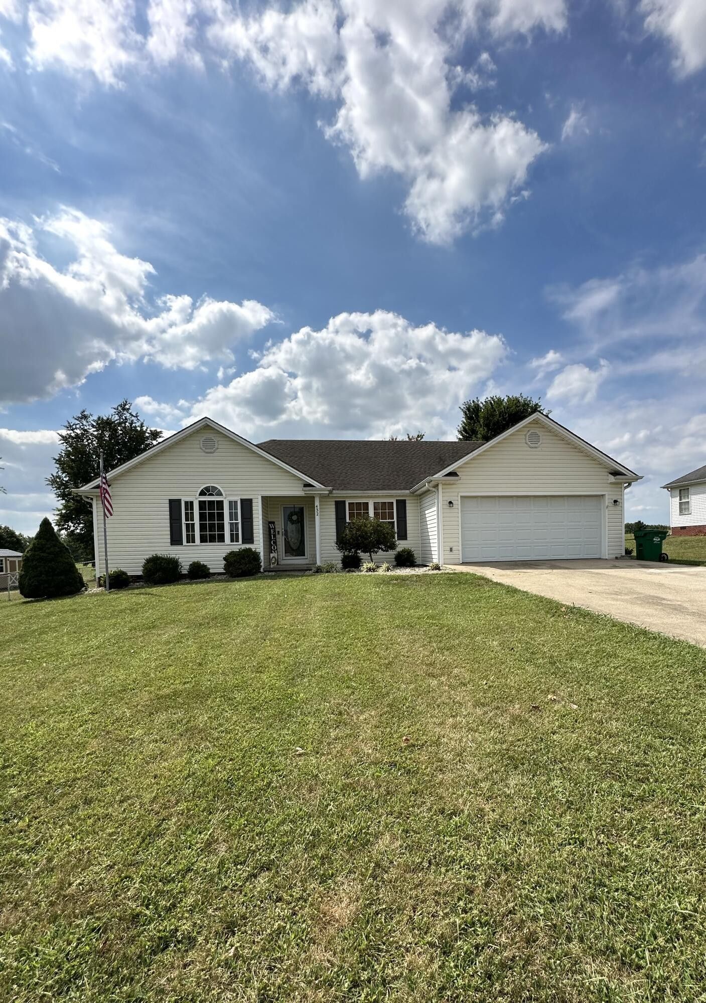 Harrodsburg, Mercer County, KY House for sale Property ID 417945455