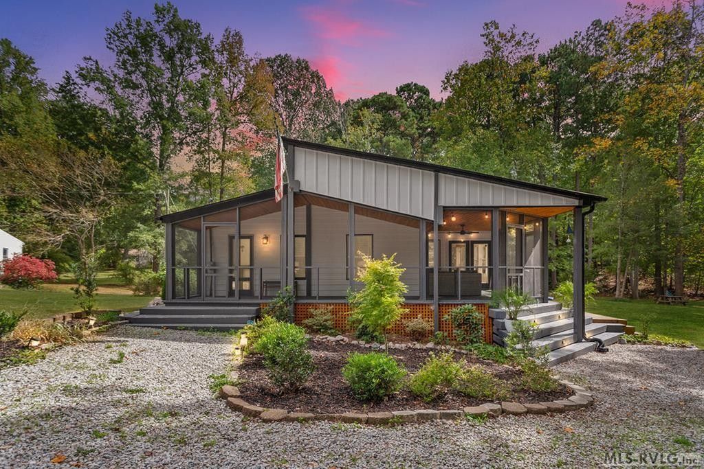 Littleton, Warren County, NC Lakefront Property, Waterfront Property, House for sale Property ID