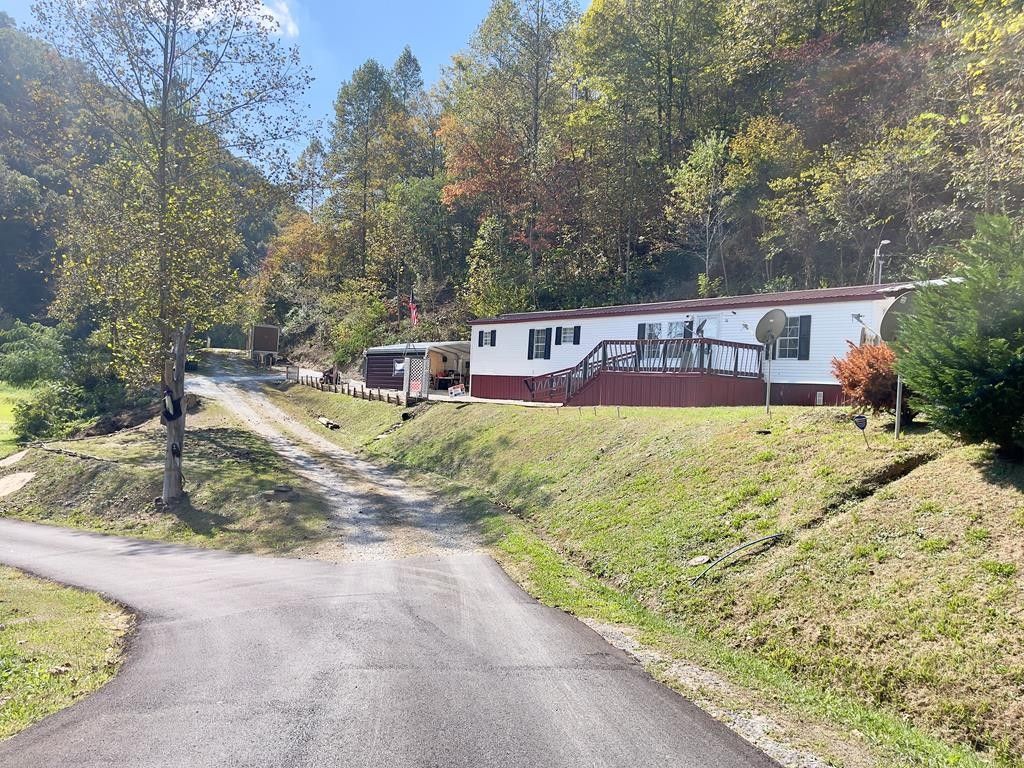 Prestonsburg, Floyd County, KY House for sale Property ID 417990822