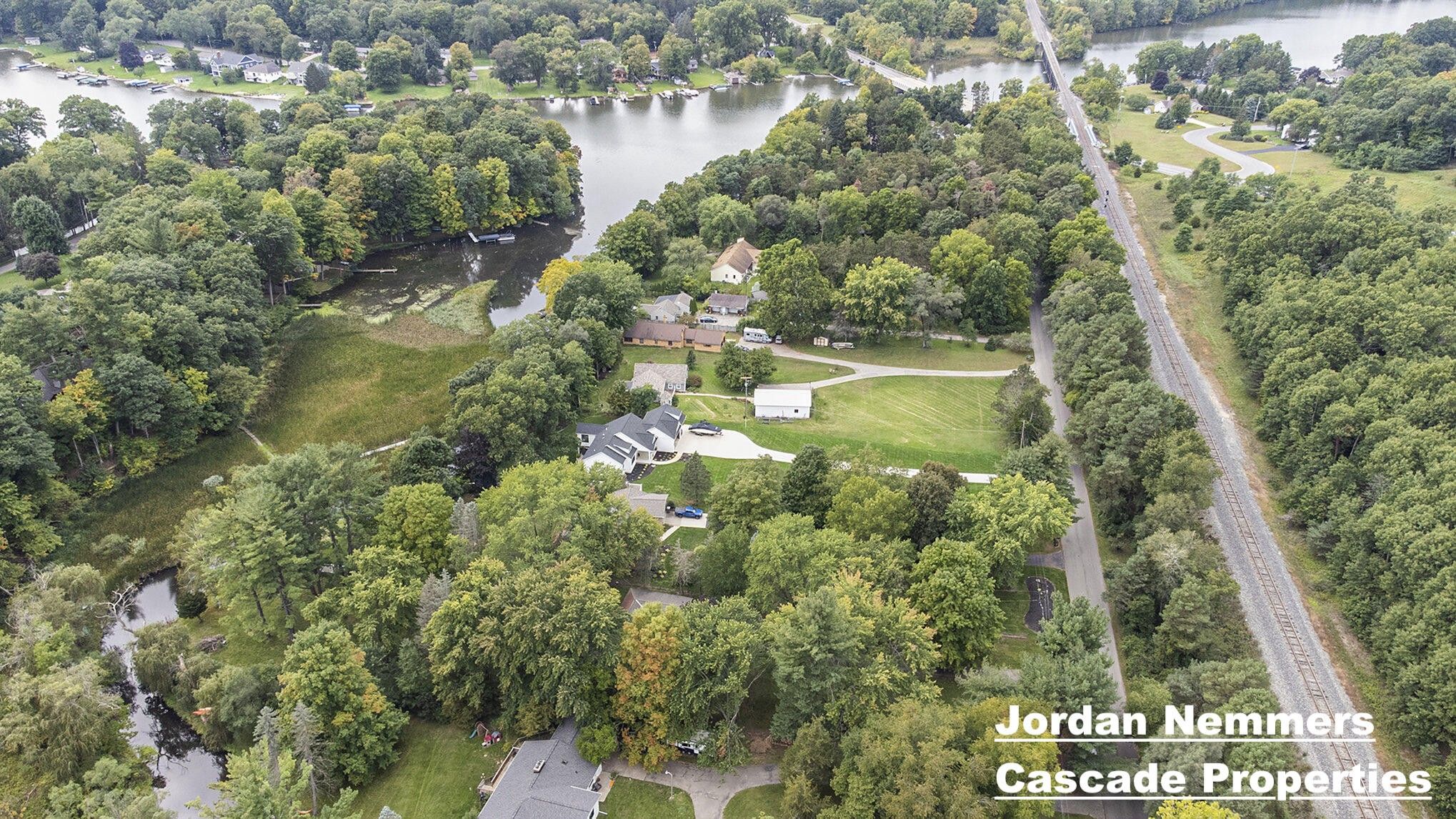 Grand Rapids, Kent County, MI Lakefront Property, Waterfront Property, House for sale Property