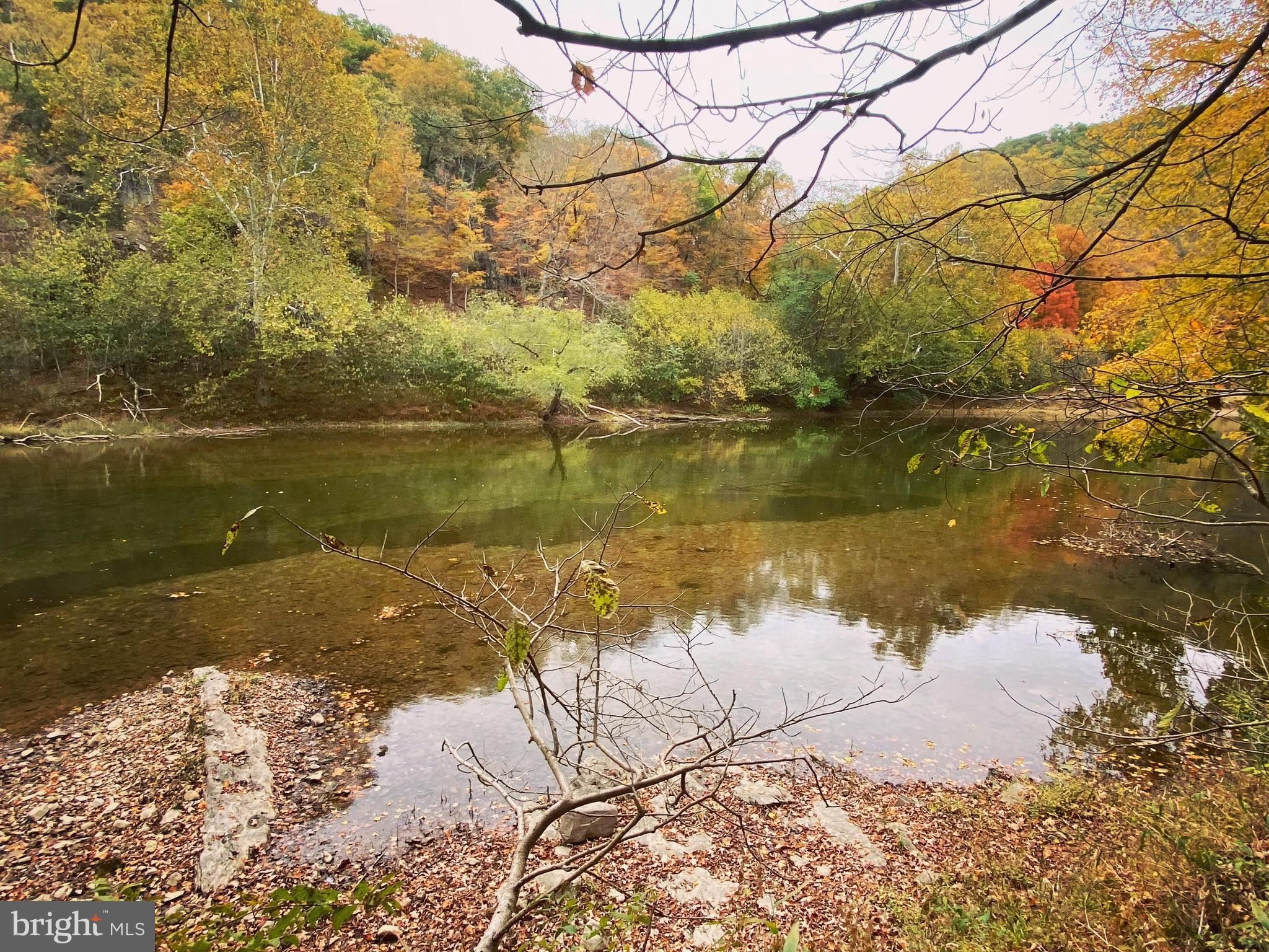 Great Cacapon, County, WV Undeveloped Land, Lakefront Property