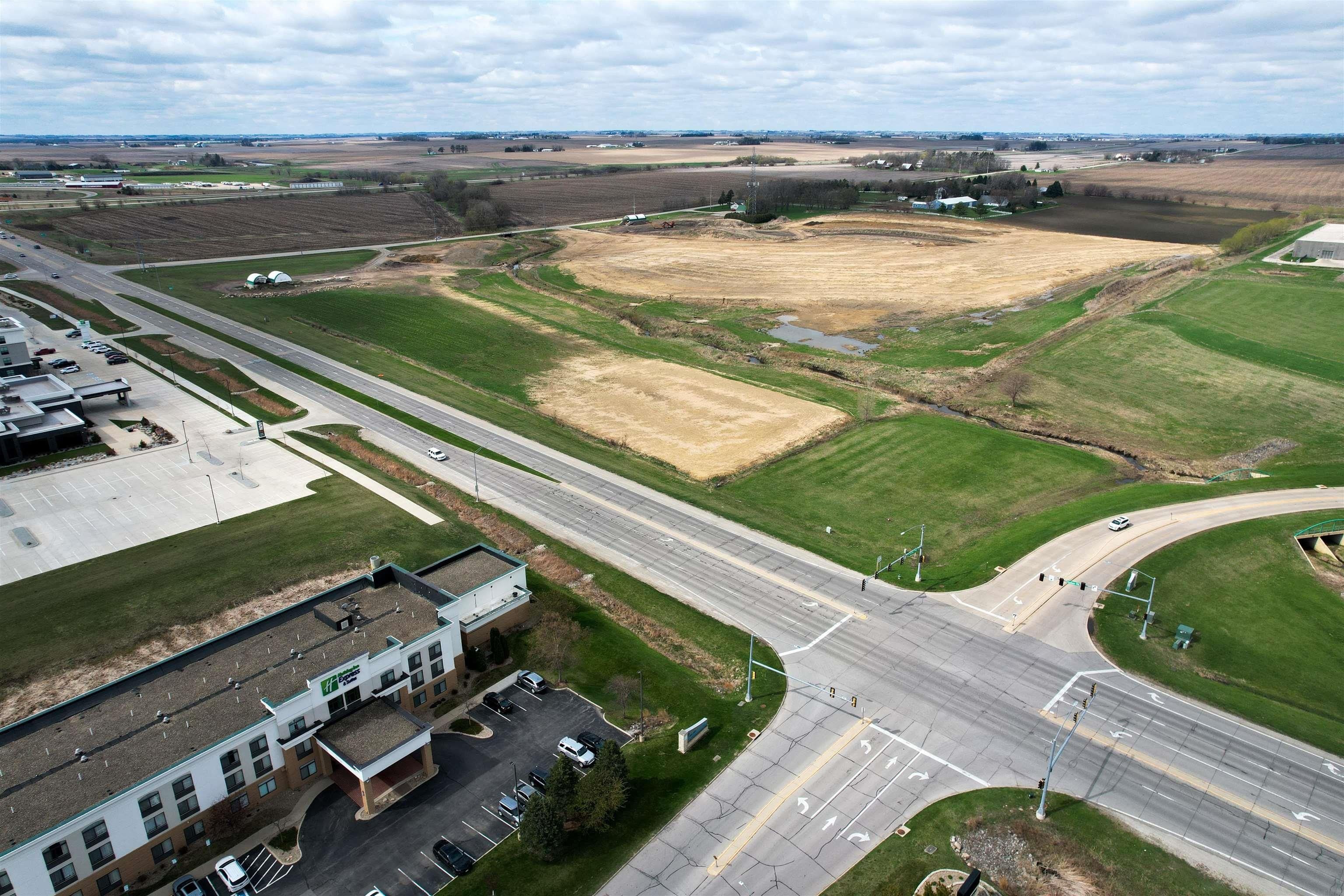 Cedar Falls, Black Hawk County, IA Commercial Property, Homesites for