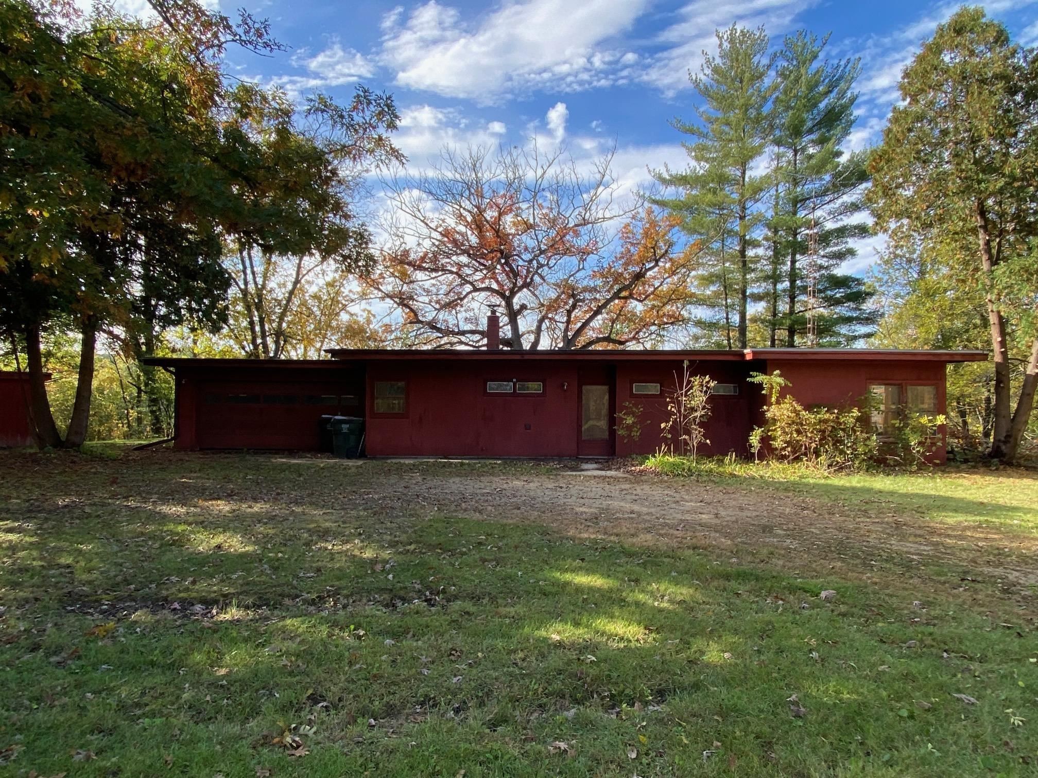 Janesville, Rock County, WI Lakefront Property, Waterfront Property