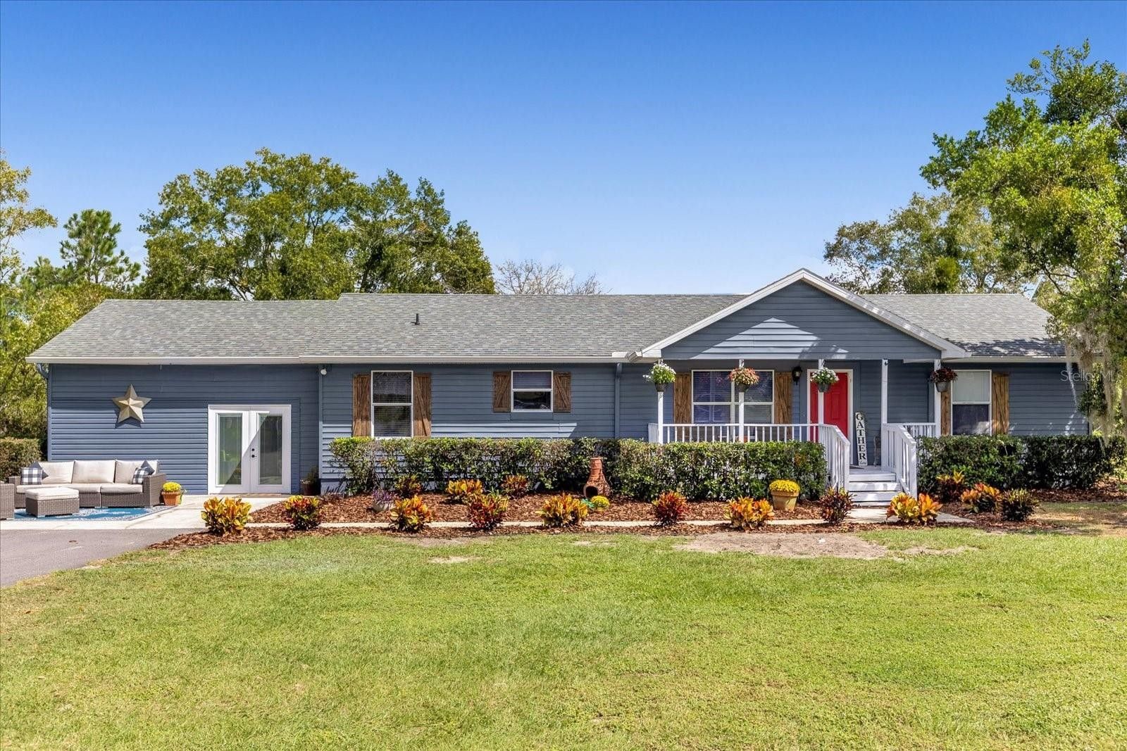 Howey In The Hills, Lake County, FL Lakefront Property, Waterfront
