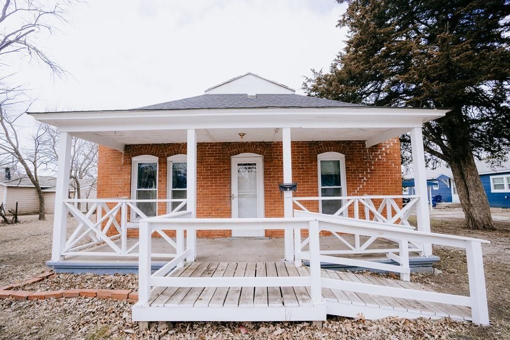 Caney, Montgomery County, KS House for sale Property ID 418069976