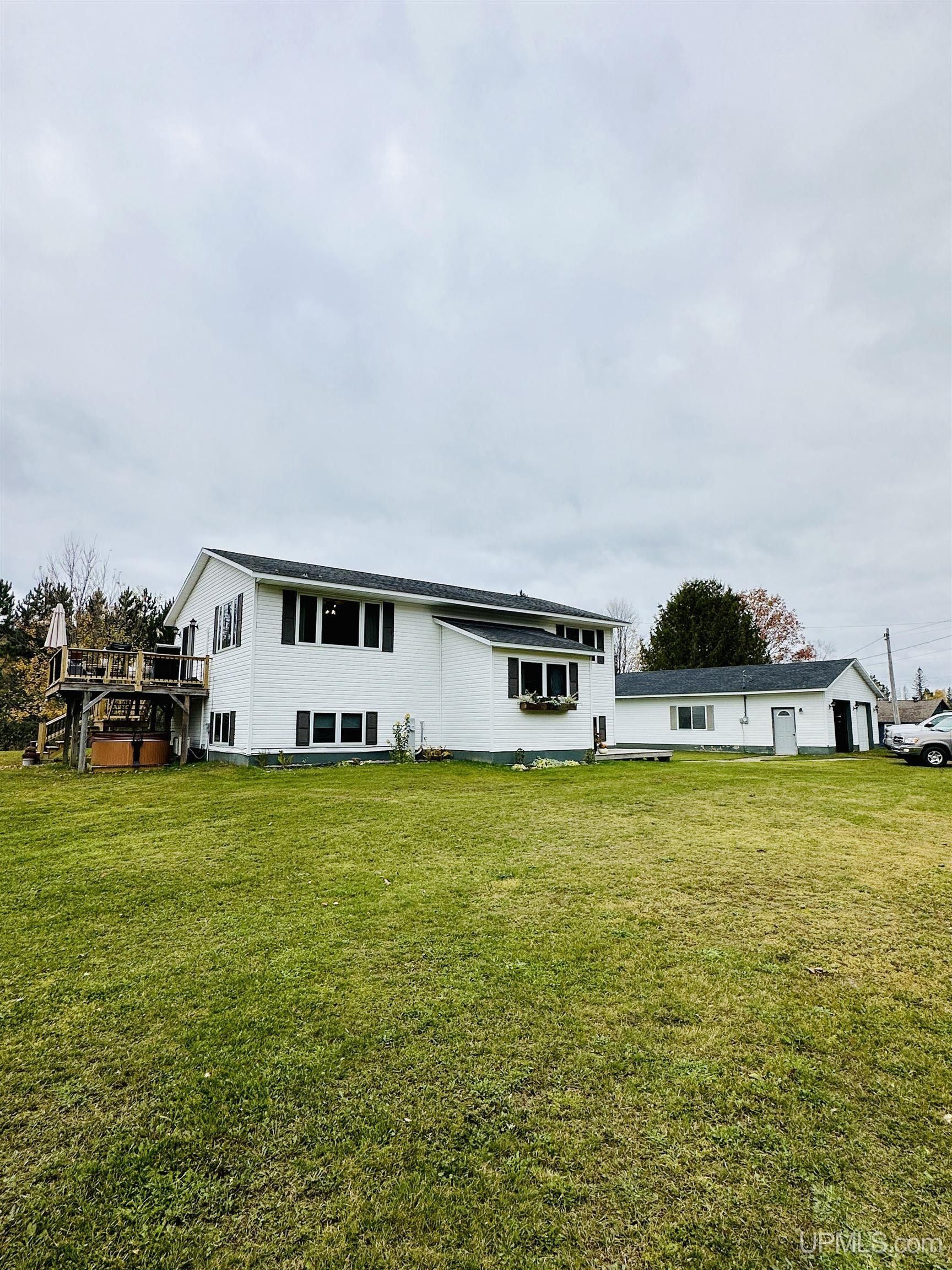 Champion, Marquette County, MI House for sale Property ID 418081509
