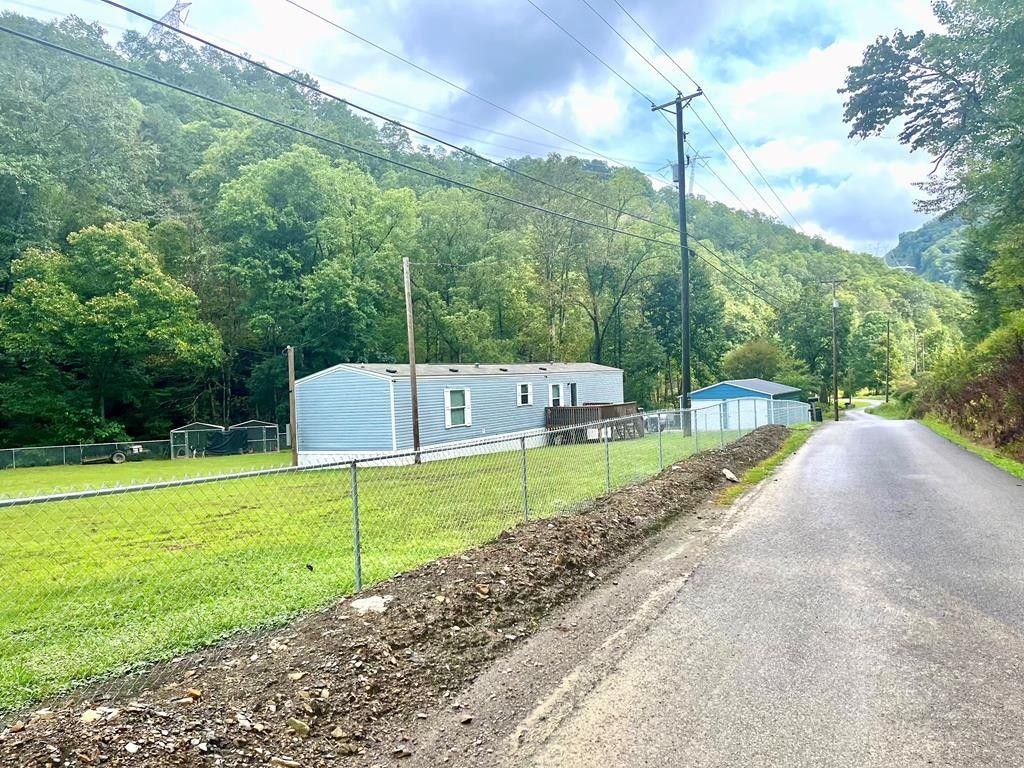 Elkhorn City, Pike County, KY House for sale Property ID 418093841
