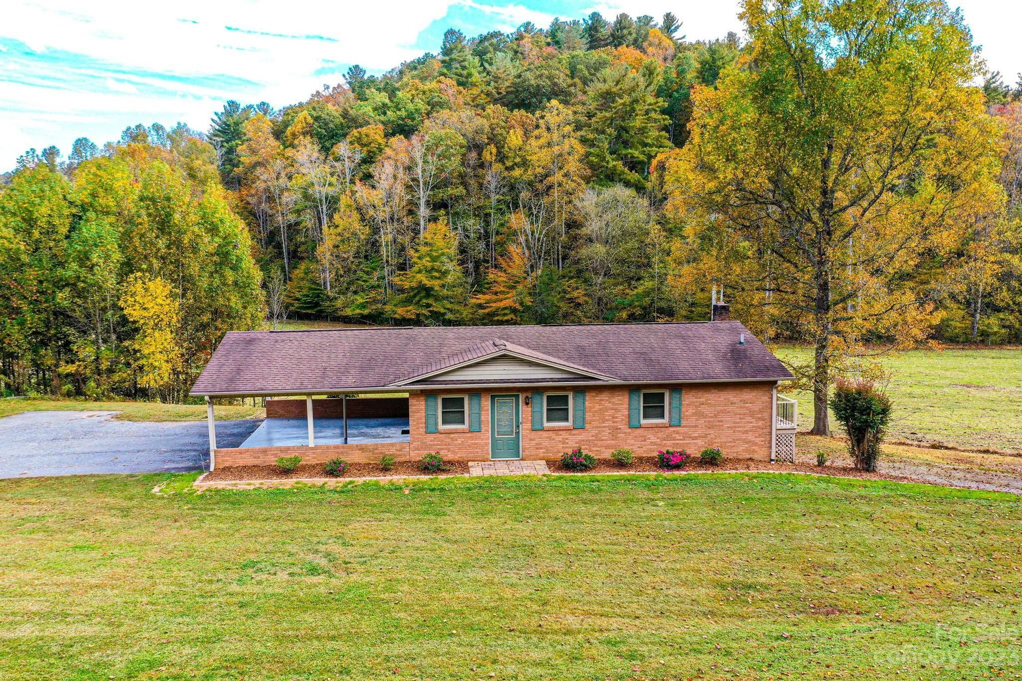 Lenoir, Caldwell County, NC House for sale Property ID 418146154