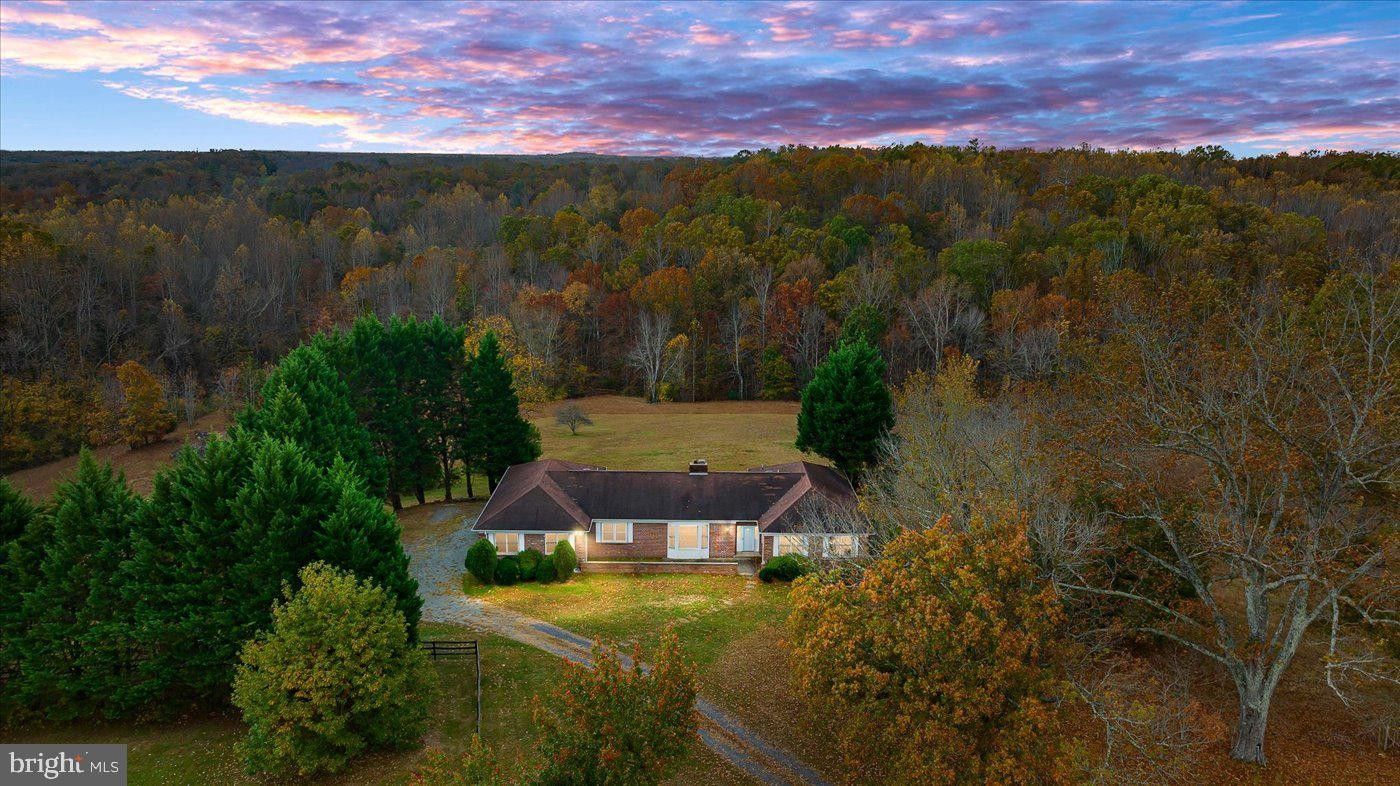 Amissville, Rappahannock County, VA House for sale Property ID