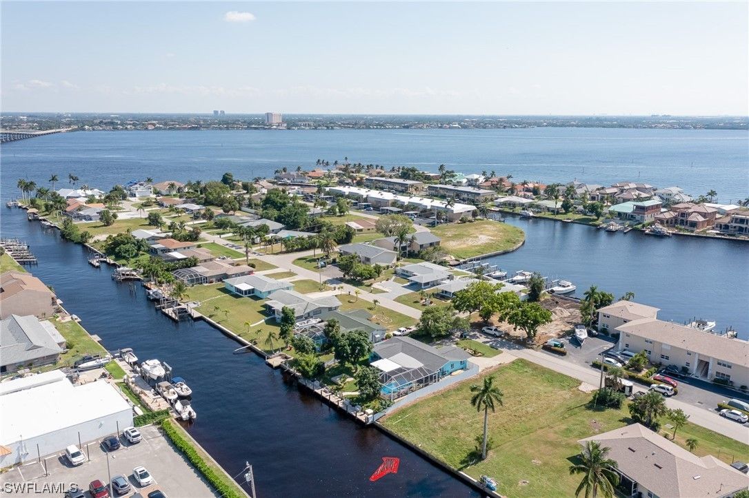 Cape Coral, Lee County, FL Undeveloped Land, Lakefront Property
