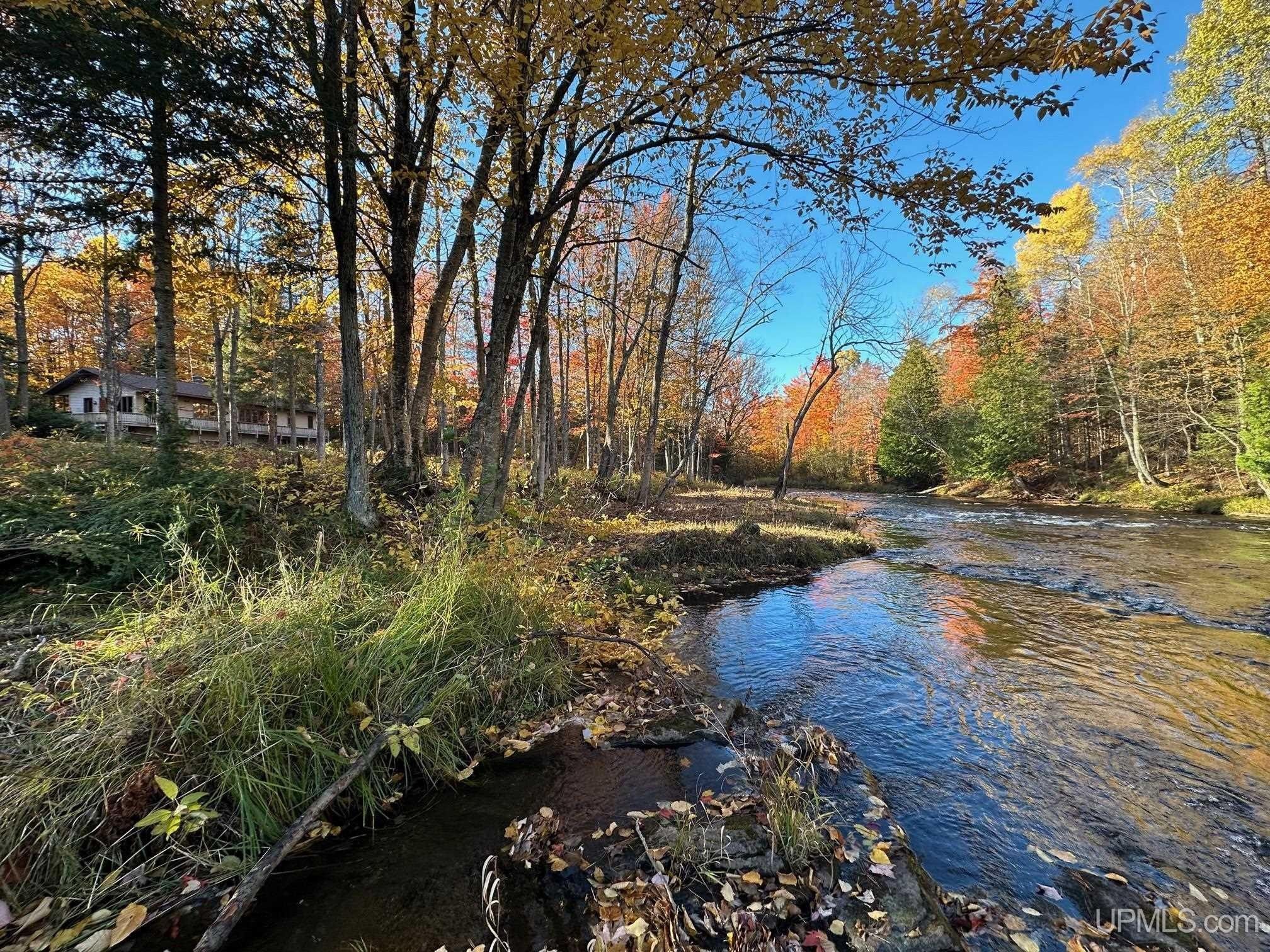 Skandia, Marquette County, MI Lakefront Property, Waterfront Property, House for sale Property