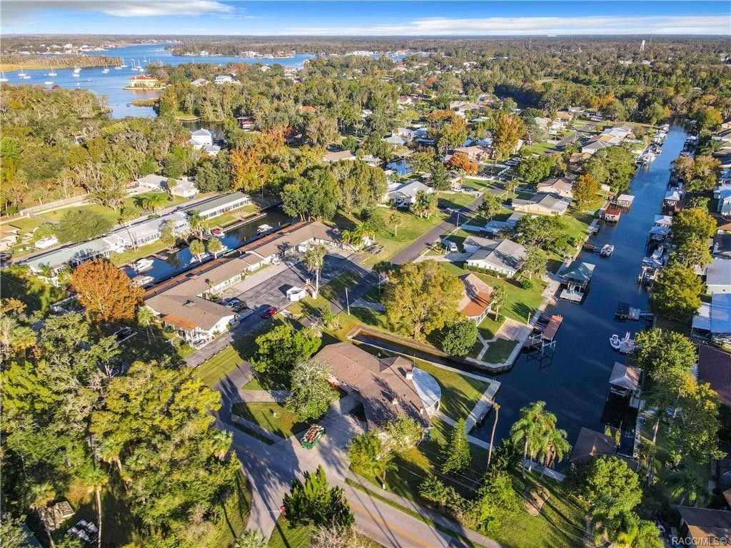 Crystal River, Citrus County, FL Lakefront Property, Waterfront