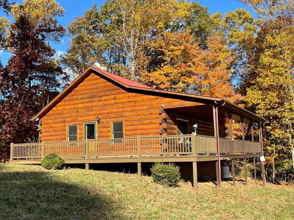 Fancy Gap, Carroll County, VA House for sale Property ID 418203358