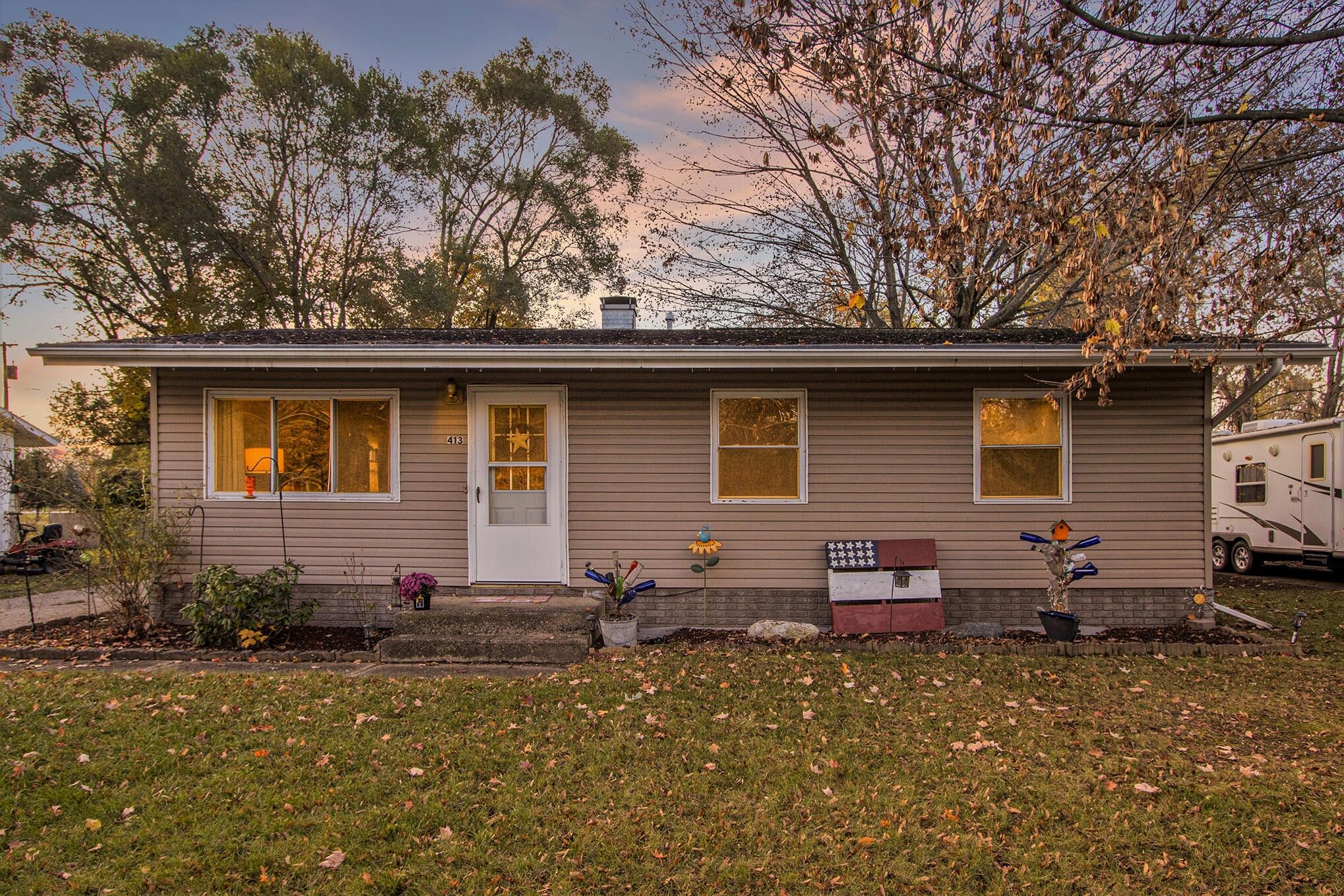 Three Rivers, Saint Joseph County, MI House for sale Property ID