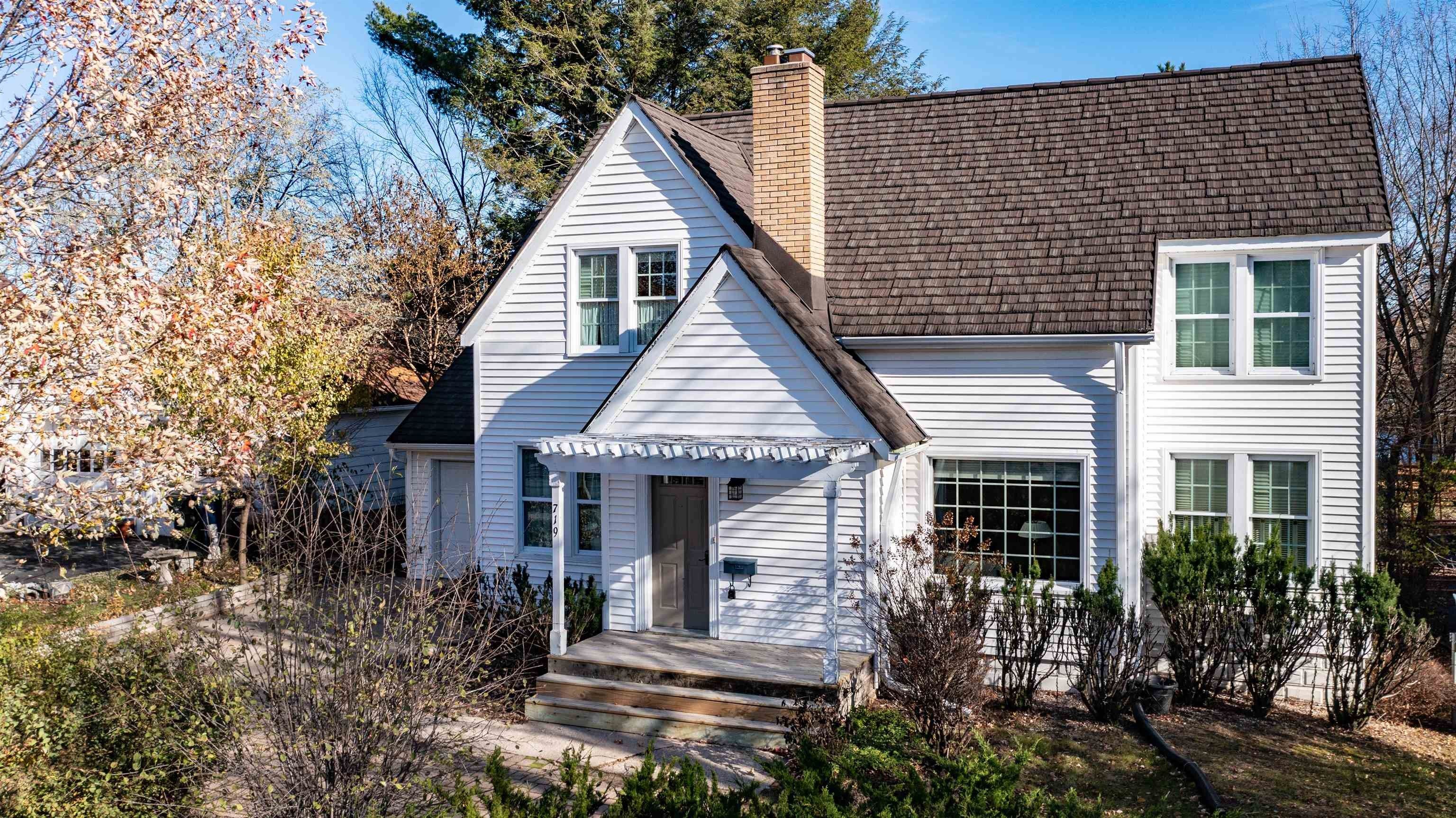 Waupaca, Waupaca County, WI Lakefront Property, Waterfront Property