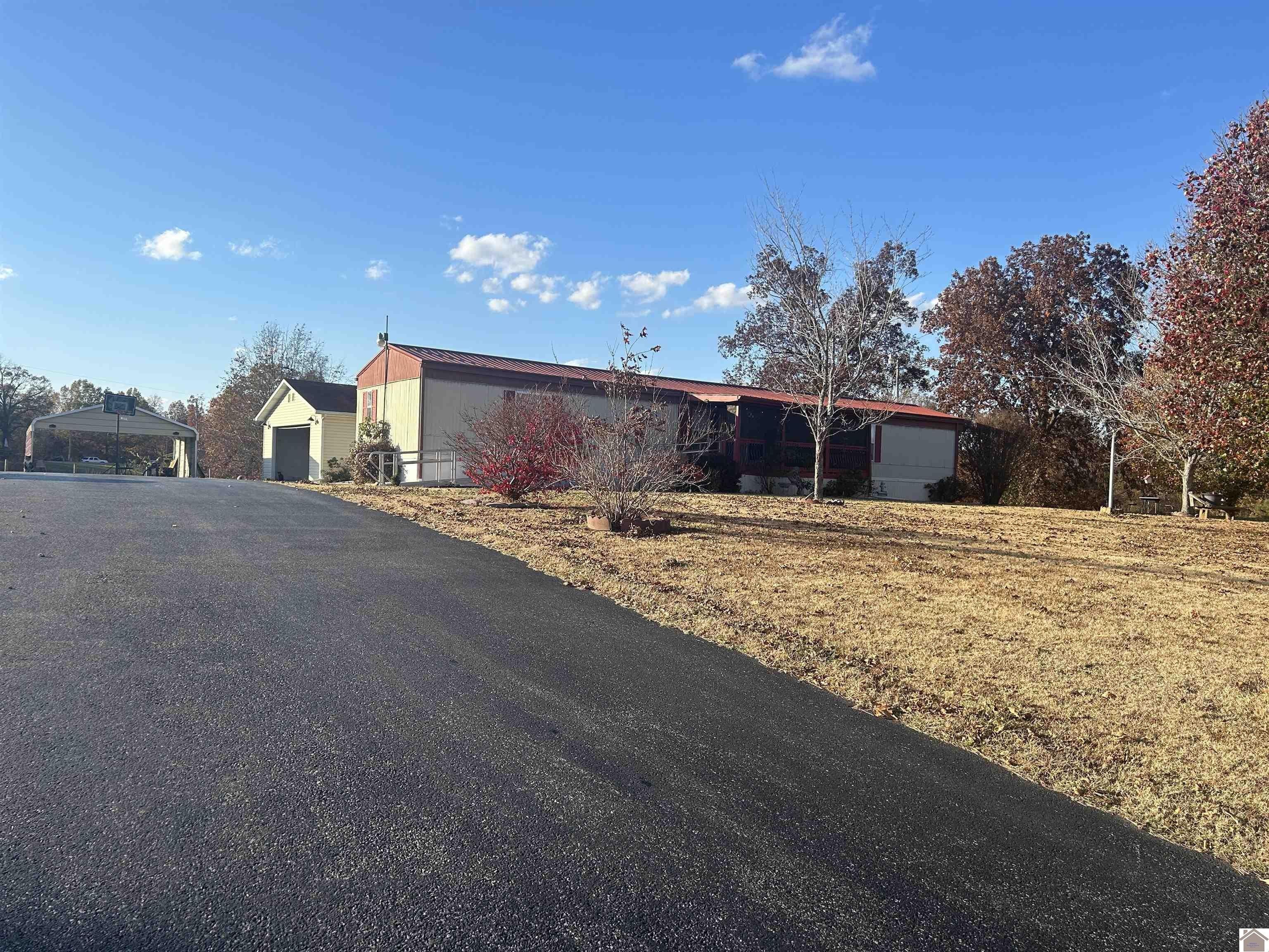 Benton, Marshall County, KY House for sale Property ID 418244622