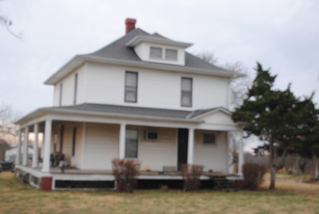 Dearing, Montgomery County, KS House for sale Property ID 418309506