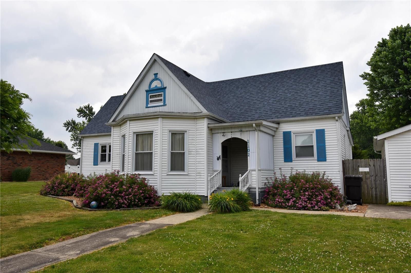 Staunton, Macoupin County, IL House for sale Property ID 418316612