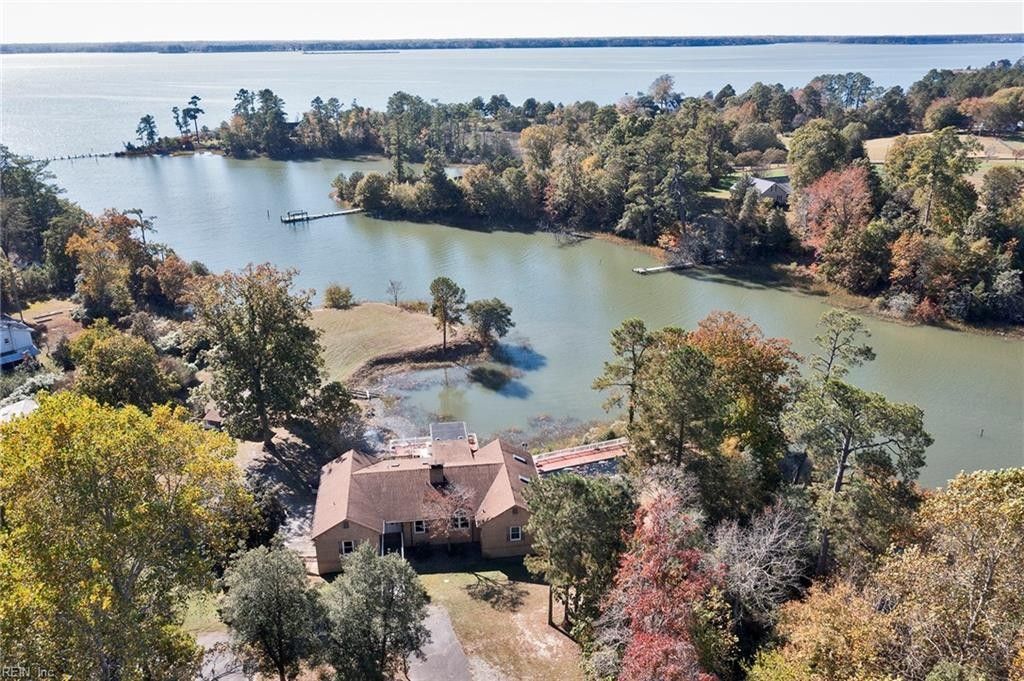 Hayes, Gloucester County, VA Lakefront Property, Waterfront Property