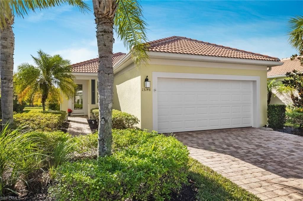 Bonita Springs, Lee County, FL Lakefront Property, Waterfront Property