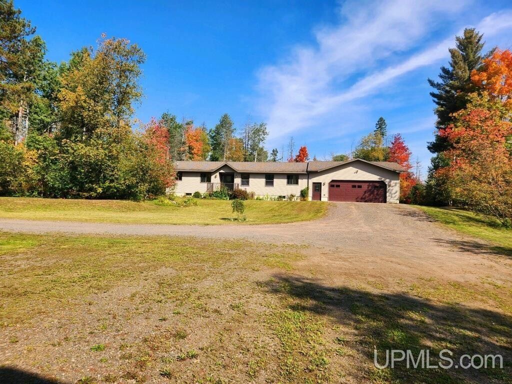 Champion, Marquette County, MI House for sale Property ID 418355564