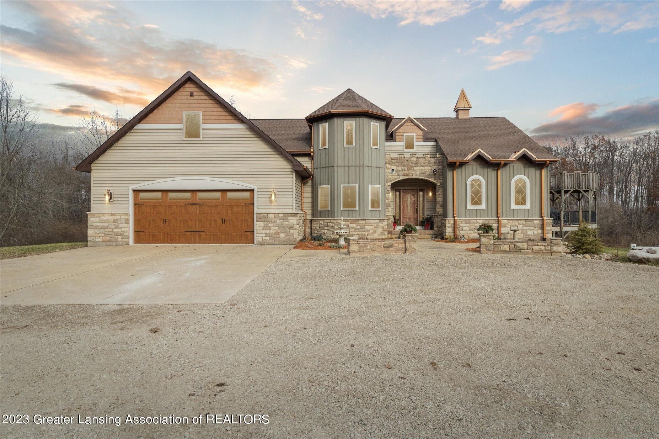 Haslett, Shiawassee County, MI Lakefront Property, Waterfront Property, House for sale Property