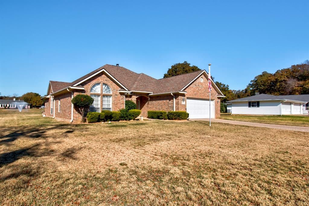 Lake Kiowa, Cooke County, TX House for sale Property ID 418361653
