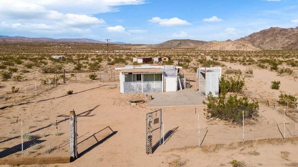 Landers, San Bernardino County, CA House for sale Property ID