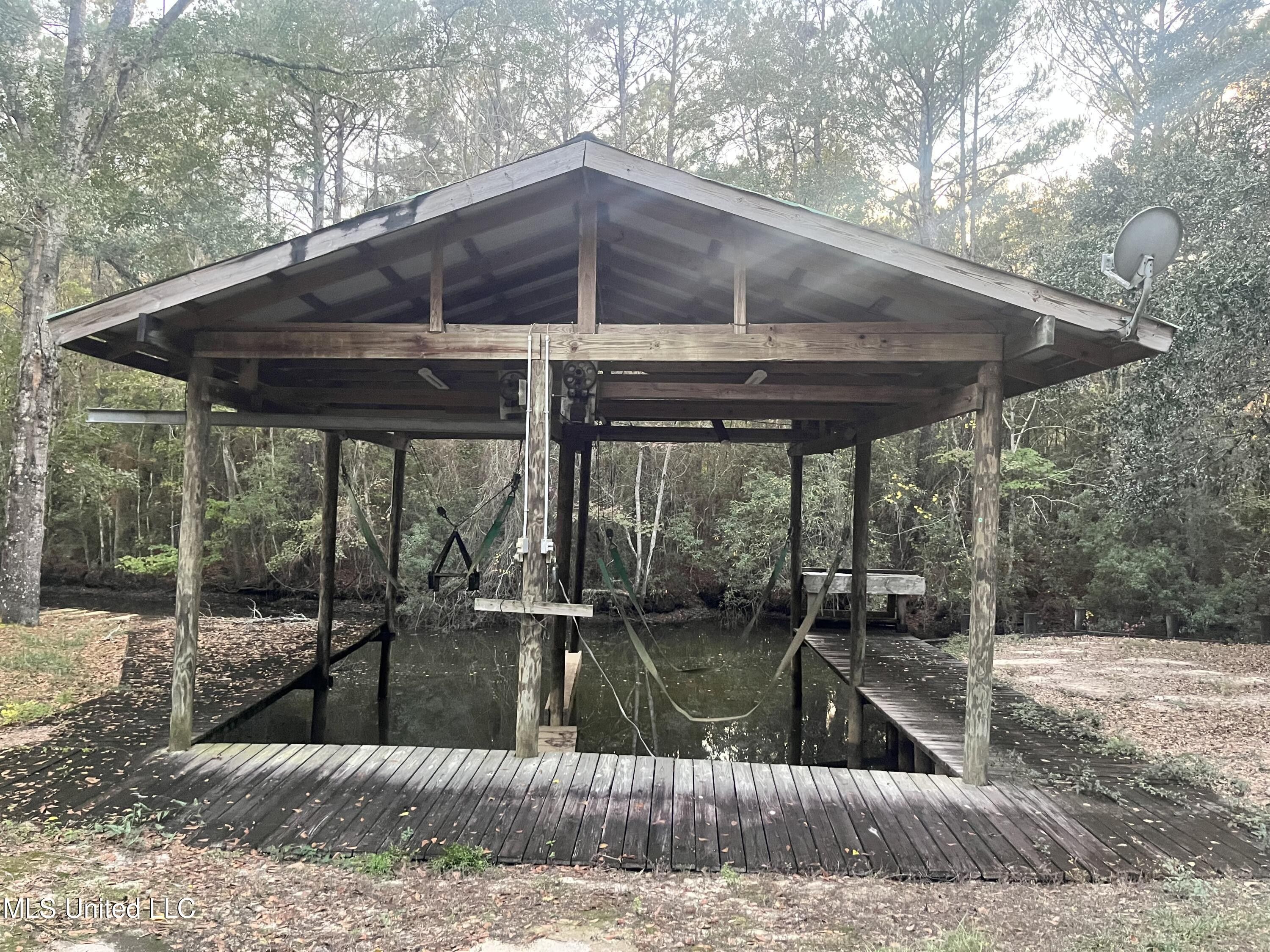 Gautier, Jackson County, MS Undeveloped Land, Lakefront Property