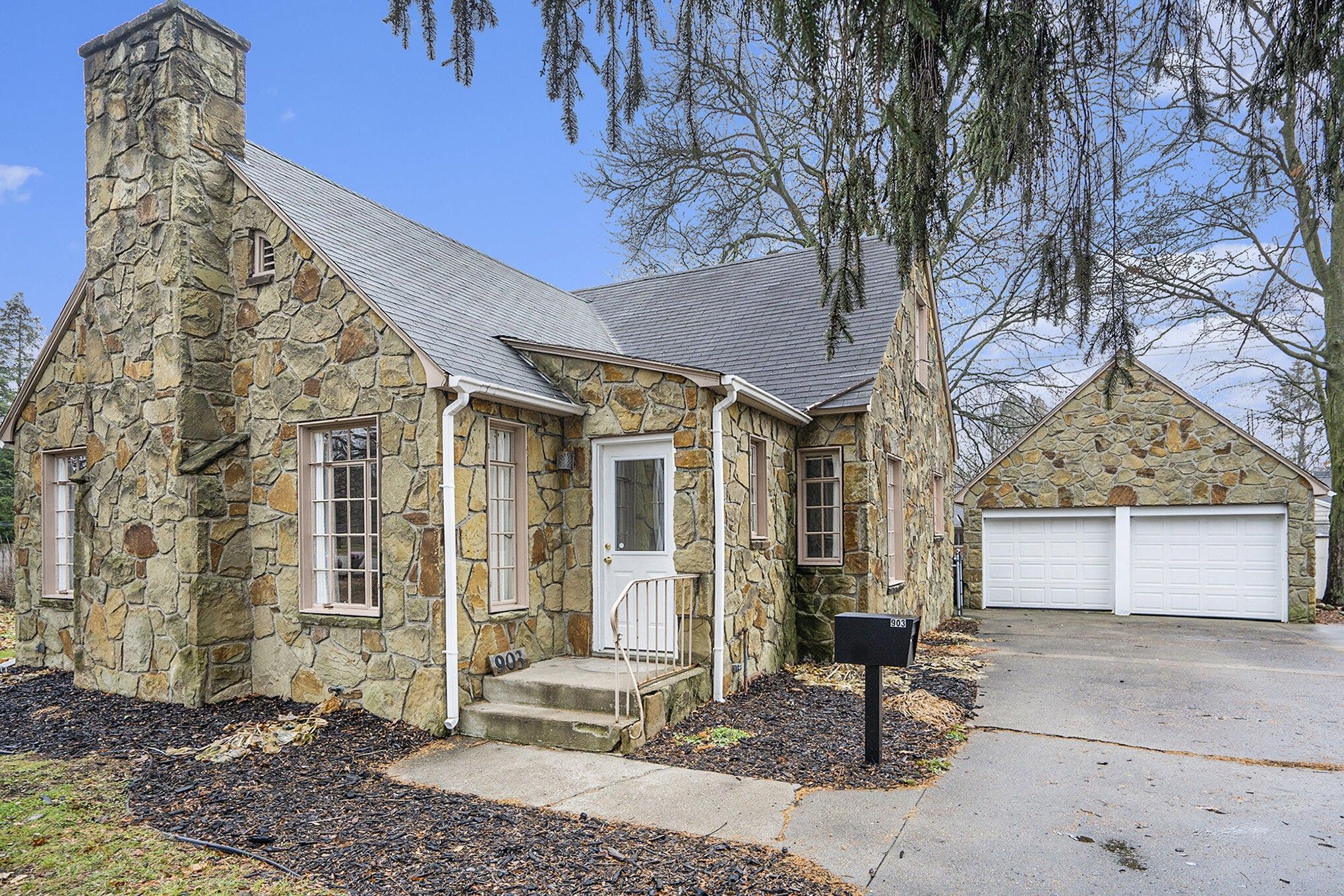 Sturgis, Saint Joseph County, MI Commercial Property, House for sale