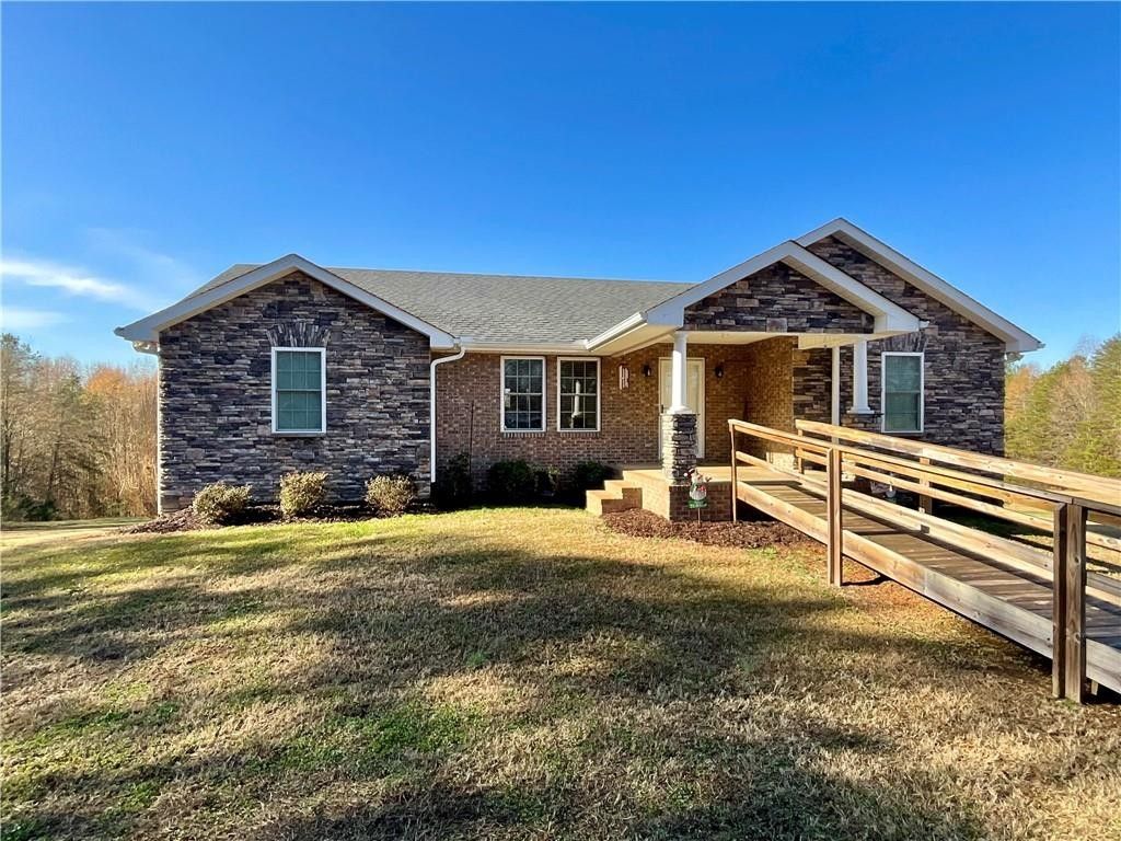 Walhalla, Oconee County, SC House for sale Property ID 418489640