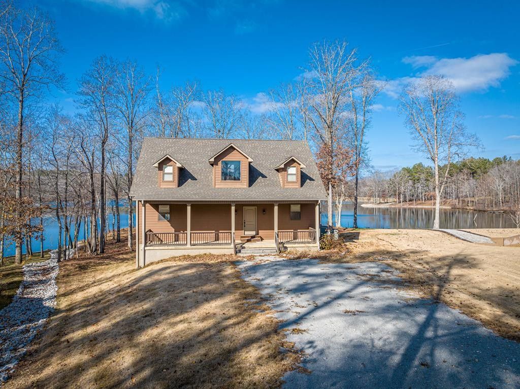 Cedar Grove, Carroll County, TN Lakefront Property, Waterfront Property, House for sale Property