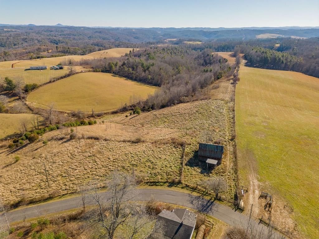 1530 Ridge Rd., Austinville, VA 24312 MLS 92101 LandWatch