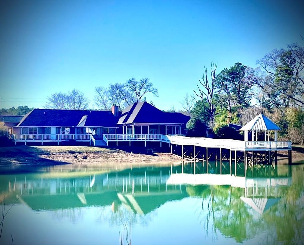 Magnolia, Pike County, MS Lakefront Property, Waterfront Property, House for sale Property ID