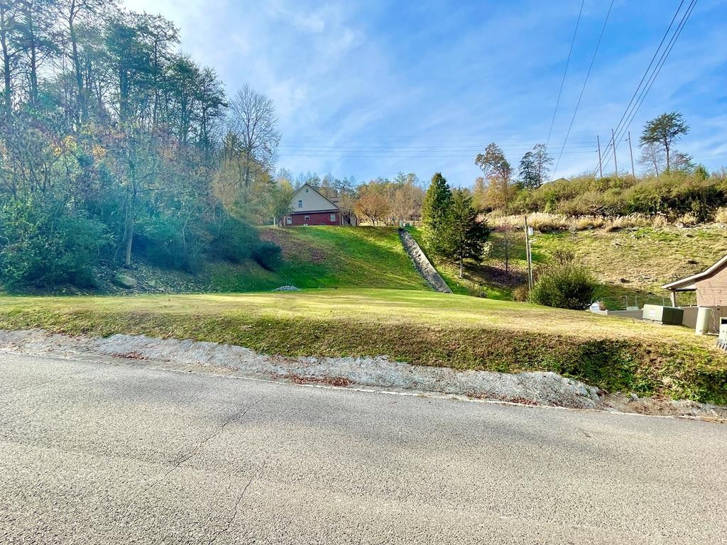 Pikeville, Pike County, KY Undeveloped Land, Homesites for sale