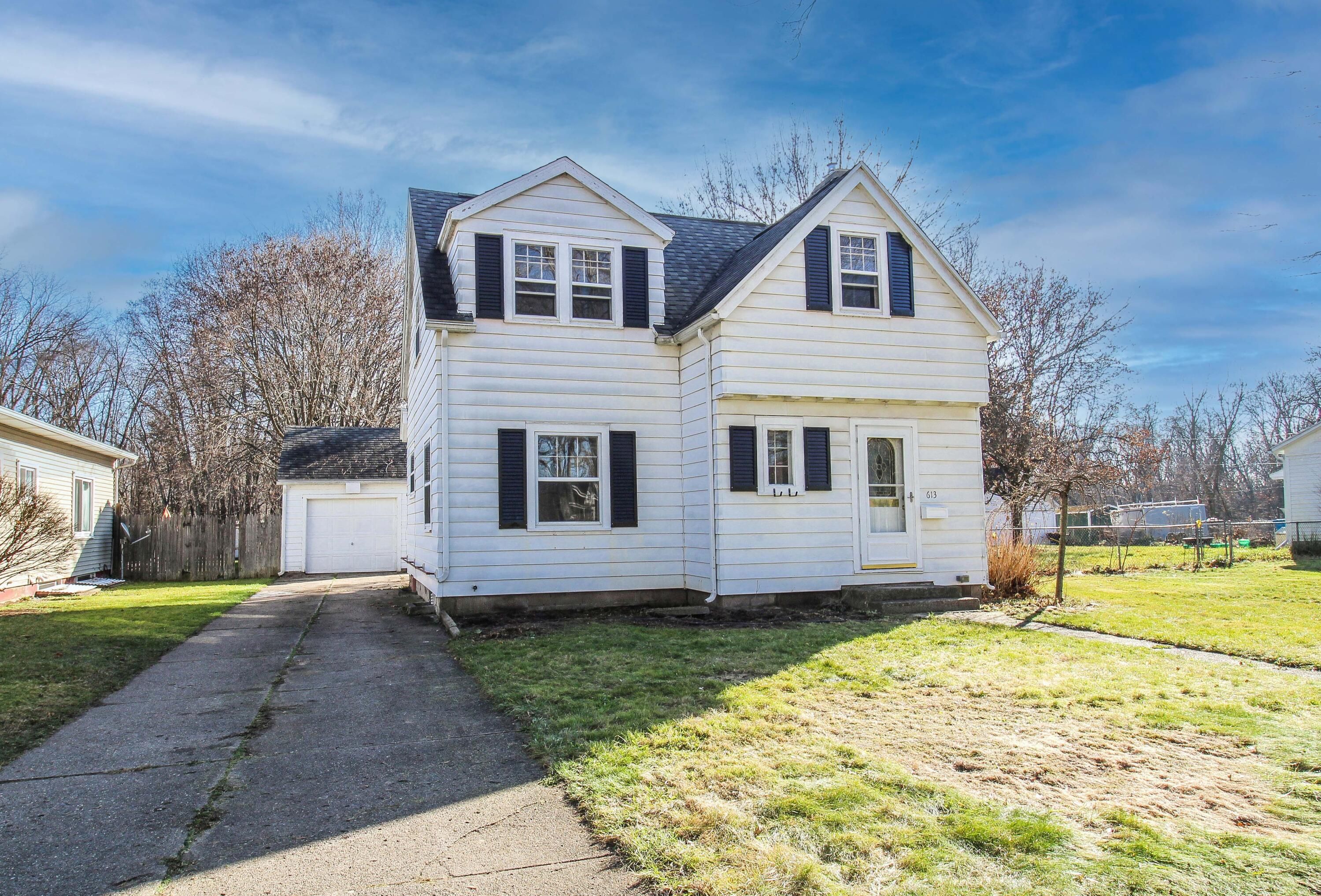 Three Rivers, Saint Joseph County, MI House for sale Property ID