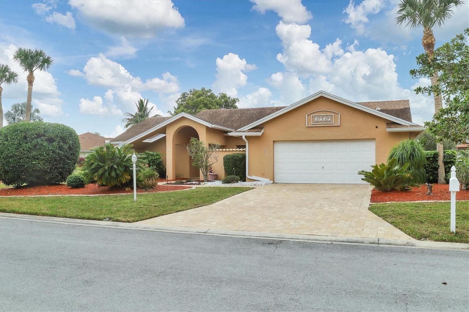 Sarasota, Manatee County, FL Lakefront Property, Waterfront Property