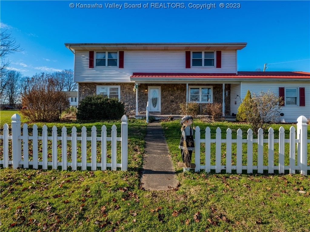 Millwood, Jackson County, WV House for sale Property ID 418575316