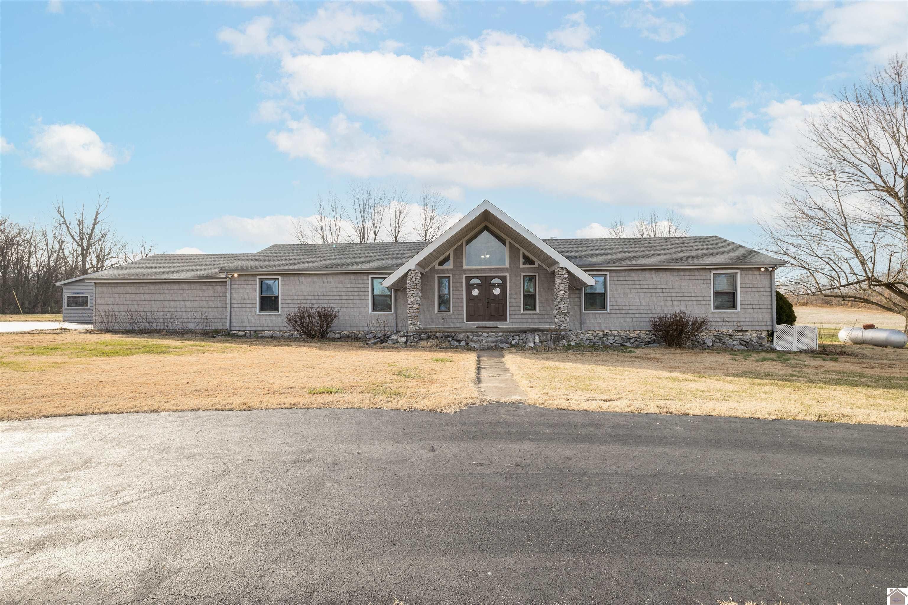 Mayfield, Graves County, KY House for sale Property ID 418576751